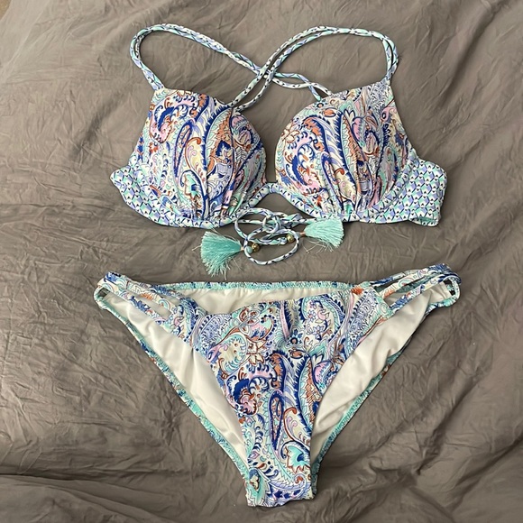 Victoria Secrect Swim Set - Picture 2 of 6